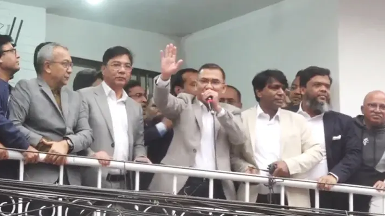 কেন্দ্রীয় কার্যালয়ে তারেক রহমান