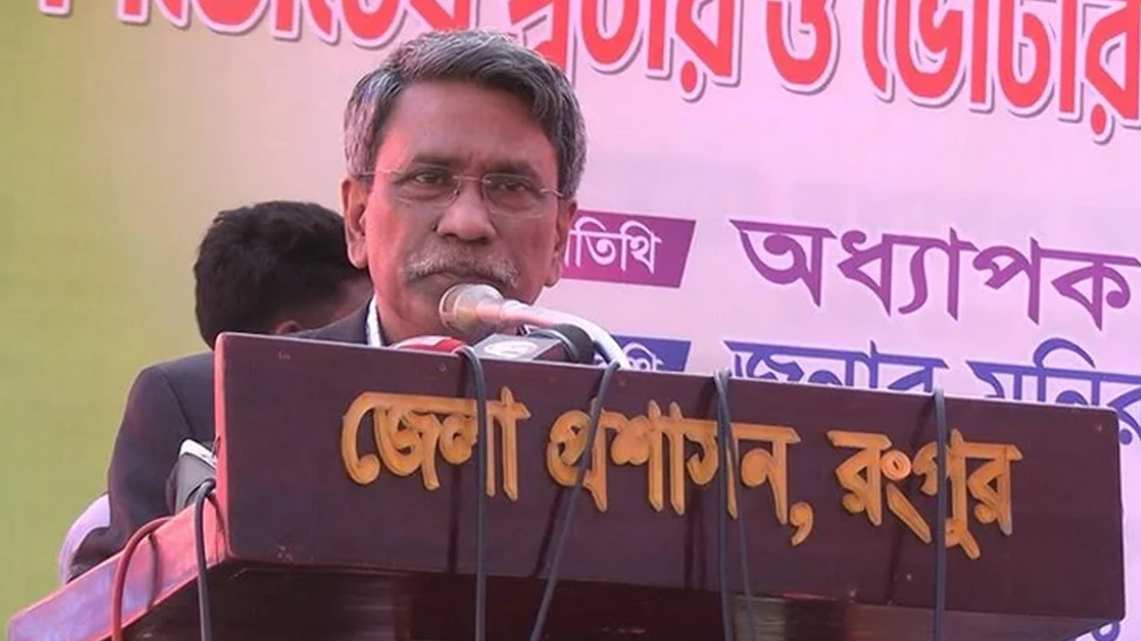 গণভোটে ‘হ্যাঁ’ ভোট দিলে তরুণরা বৈষম্যহীন বাংলাদেশ পাবে: আলী রীয়াজ