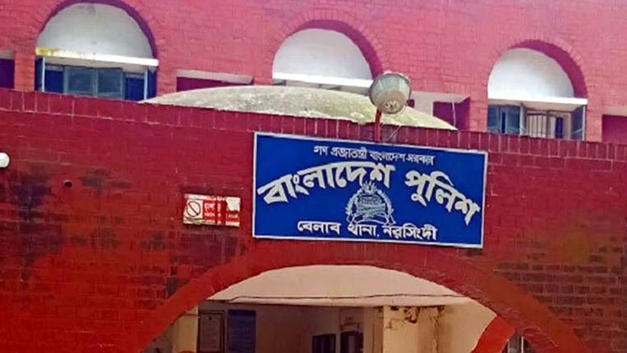 রাজধানীতে এসএসসি পরীক্ষার্থীকে ছুরিকাঘাত, গুলিবিদ্ধ সিটি কর্পোরেশন কর্মী
