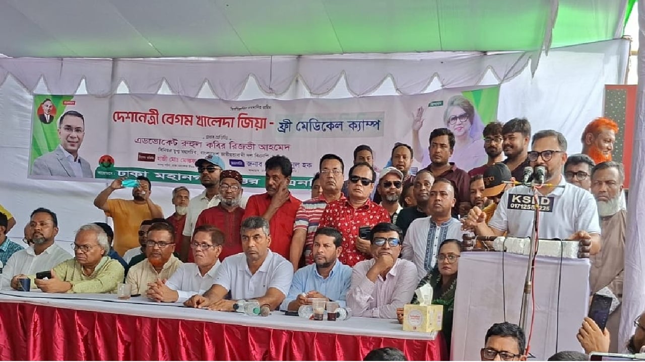 মিটফোর্ড হত্যাকাণ্ড নিয়ে বিএনপিকে দায়ী করা রাজনৈতিক অপচেষ্টা: আমিনুল হক