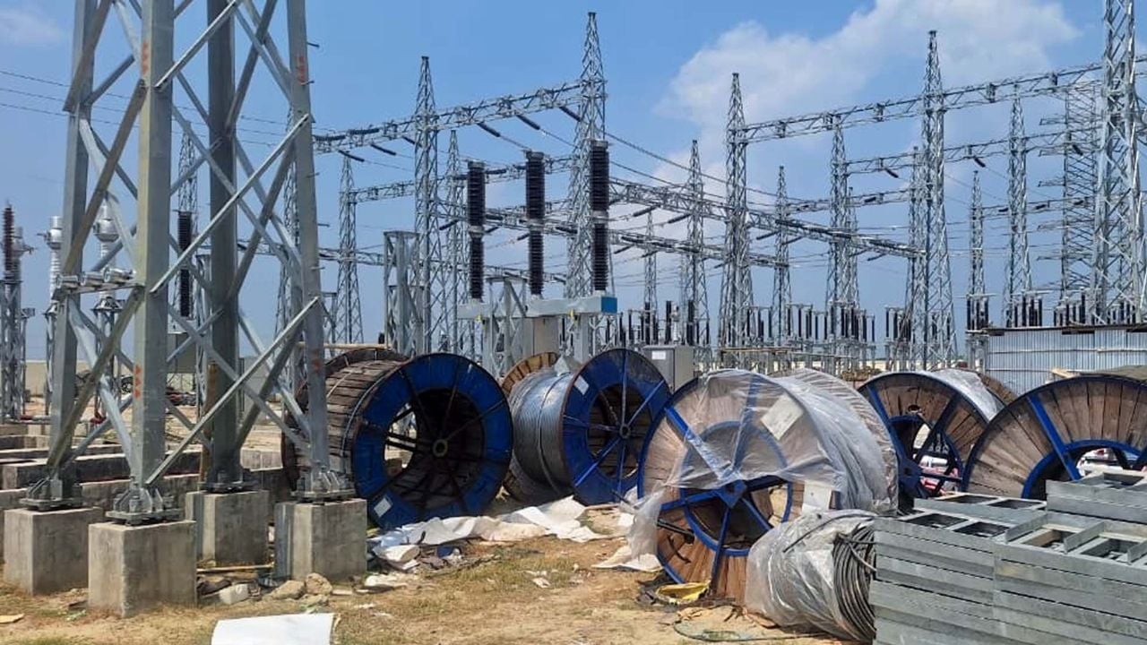 নাটোরে পাওয়ার গ্রিড সাবস্টেশন থেকে ২ কোটি টাকার সরঞ্জাম লুট