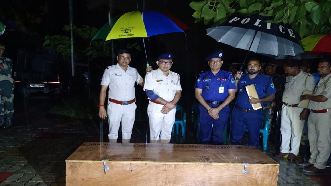 অবশেষে ফেরত এলো বিএসএফের গুলিতে নিহত বাবুর লাশ