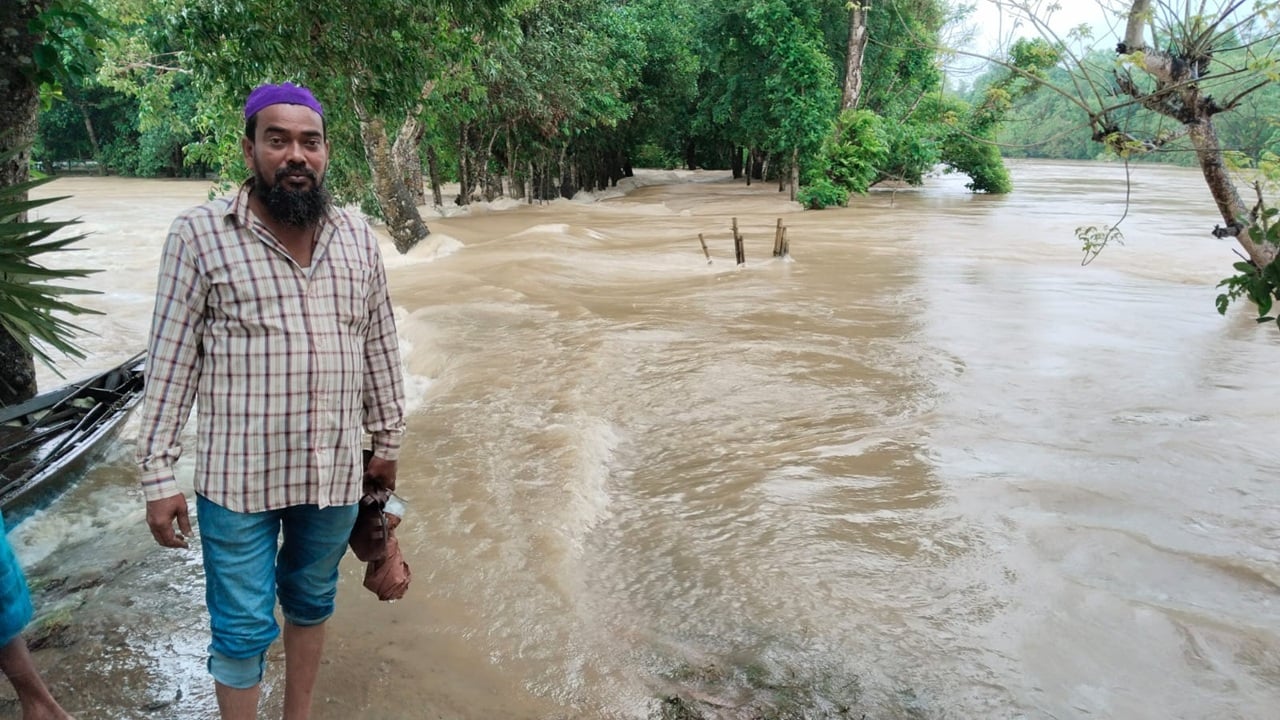 পানি ঢুকছে ফেনীর ছাগলনাইয়ায়, নিম্নাঞ্চল প্লাবিত