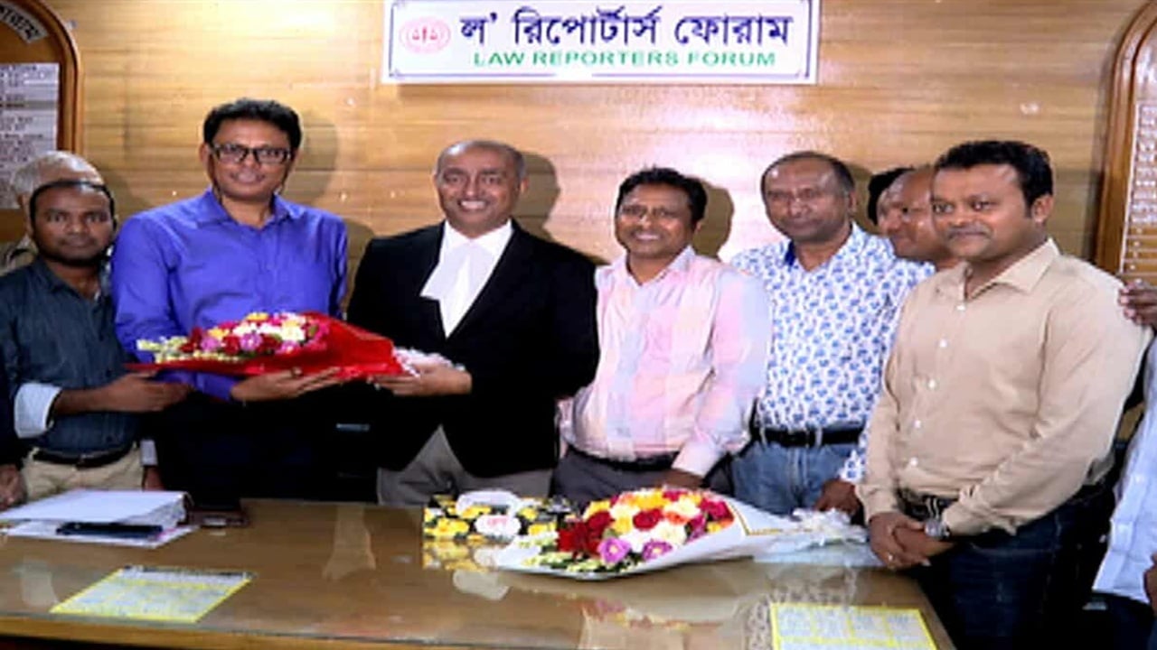 হাইকোর্ট সবকিছুতেই হস্তক্ষেপ করতে পারেন : অ্যাটর্নি জেনারেল