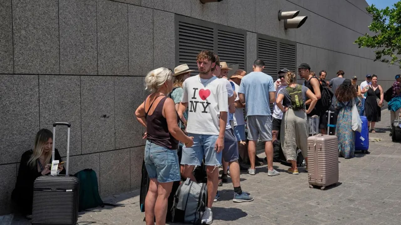 ইসরাইলে নিজ নাগরিকদের নিরাপত্তা দিতে পারছে না যুক্তরাষ্ট্র