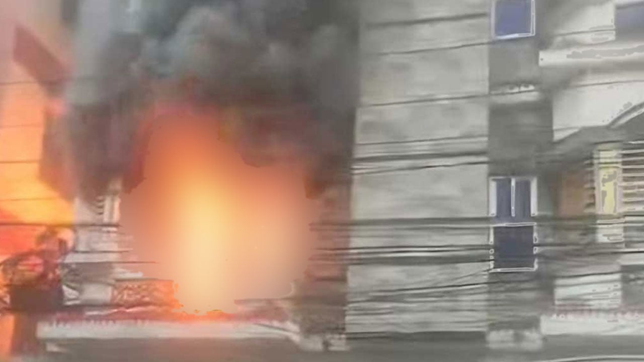 উত্তরায় বহুতল ভবনে আগুন, প্রাণ গেল ৩ জনের