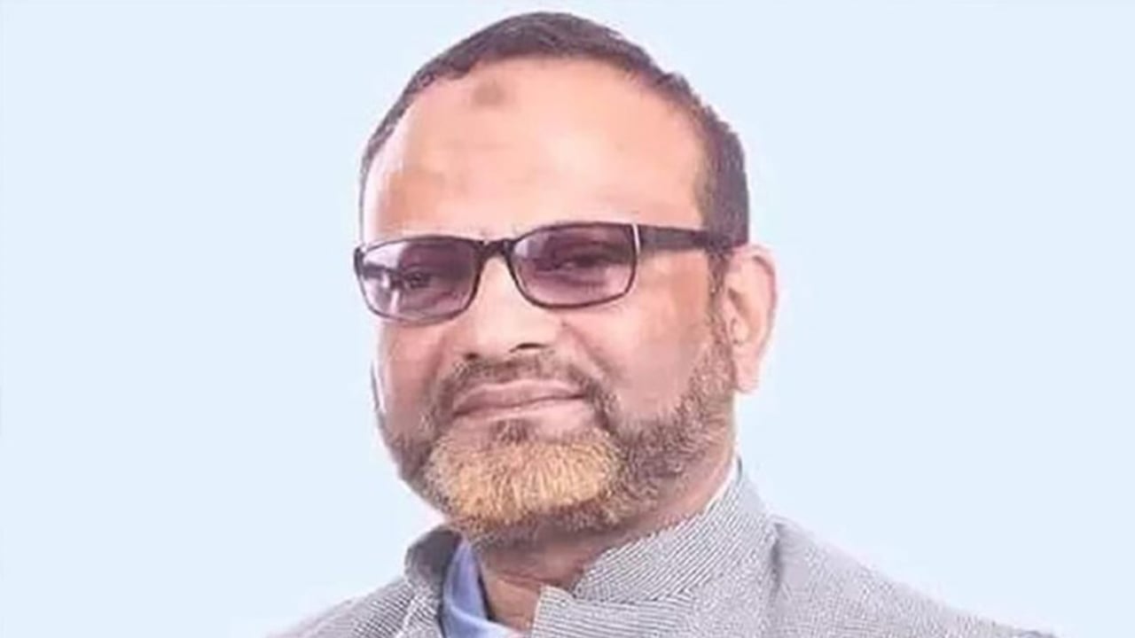 ঢাবি উপাচার্য সম্পর্কে অসত্য বক্তব্যের প্রতিবাদ জানালো বিশ্ববিদ্যালয় কর্তৃপক্ষ