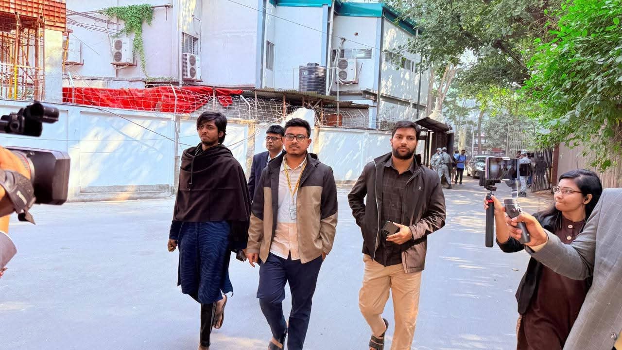 জুলাই হত্যাকাণ্ড: সাক্ষ্য দিতে ট্রাইব্যুনালে ডাকসু ভিপি সাদিক কায়েম