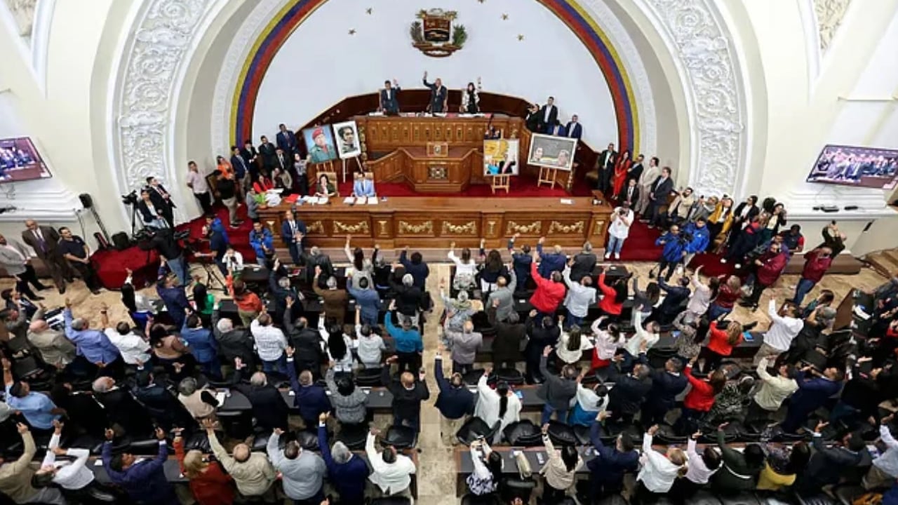 ভেনেজুয়েলা পার্লামেন্টে সাধারণ ক্ষমা আইন পাস