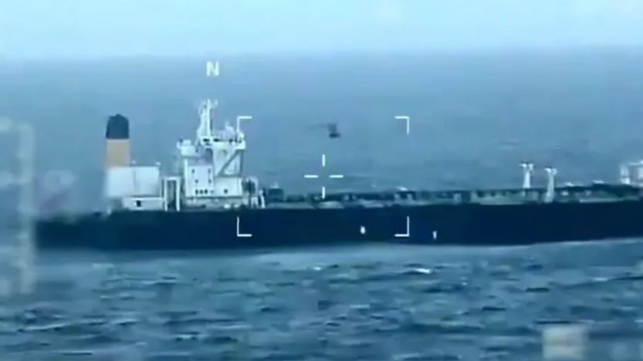 যুক্তরাষ্ট্রের বিরুদ্ধে ‘জলদস্যুতার’ অভিযোগ ভেনেজুয়েলার