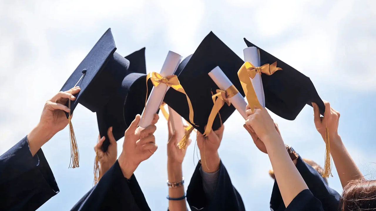 ভিসার মেয়াদ শেষ হওয়া শিক্ষার্থীদের বিষয়ে যুক্তরাজ্যের কঠোর সিদ্ধান্ত