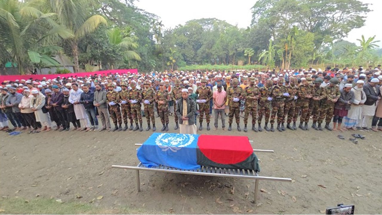 সুদানে মারা যাওয়া সেনা কর্মকর্তা চপলের দাফন সম্পন্ন