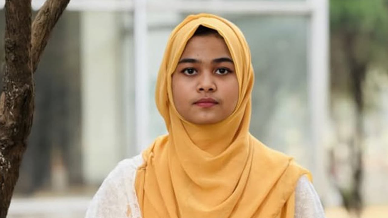 অজ পাড়াগাঁয়ের ওয়াসিকার অনন্য সাফল্য
