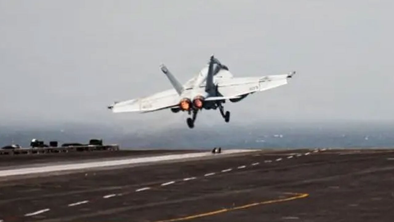 উদ্ধার অভিযান চলাকালে সংঘর্ষে জড়ান মার্কিন ও ইরানের সেনারা