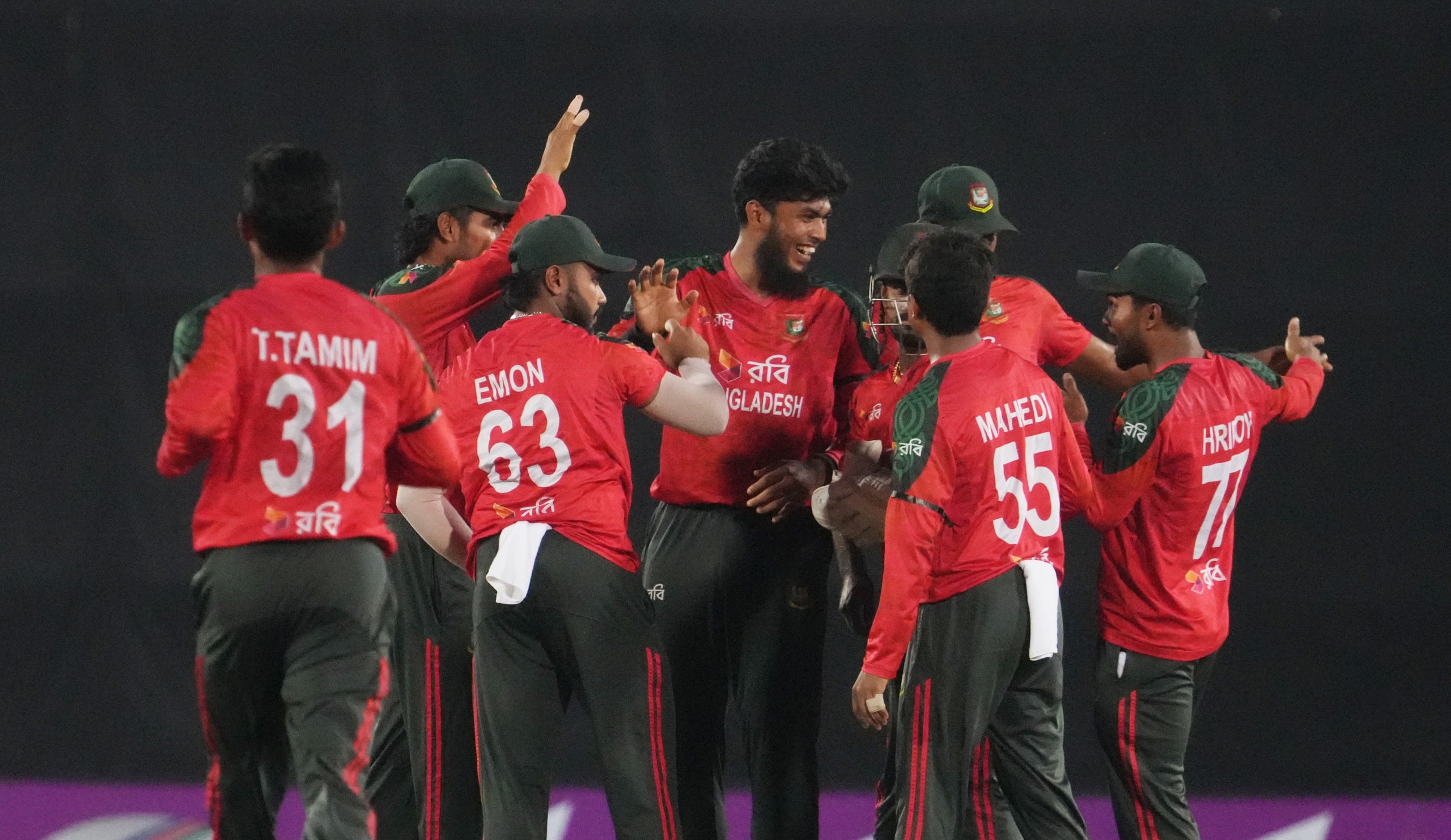 পাকিস্তানকে হারিয়ে ঐতিহাসিক সিরিজ জিতল বাংলাদেশ