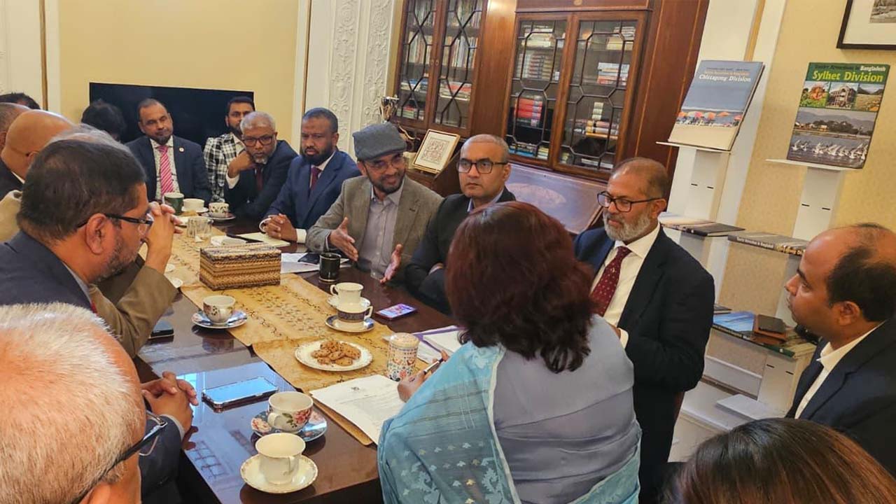 প্রবাসীদের ভোটার তালিকাভুক্তির জটিলতা নিয়ে উদ্বেগ প্রকাশ