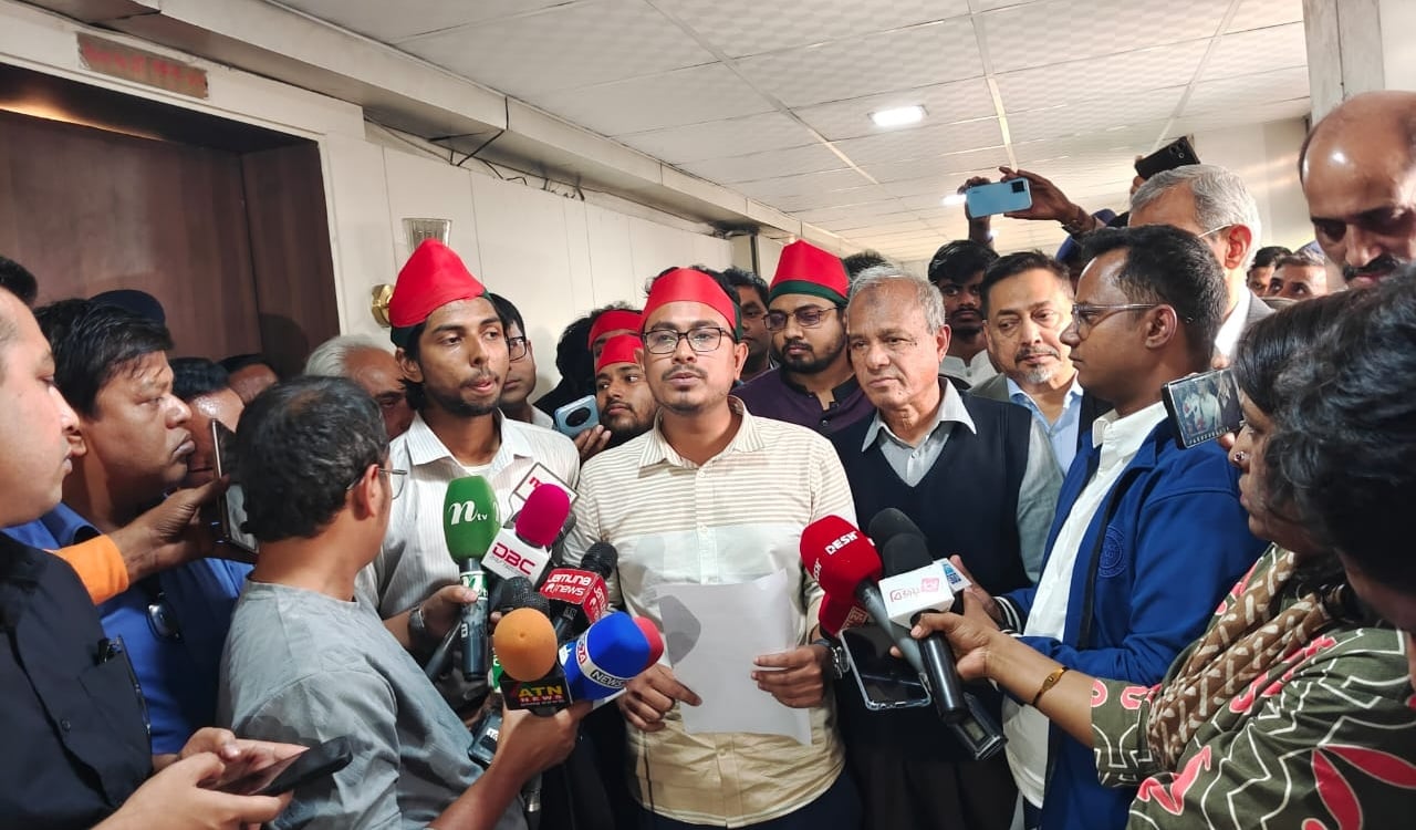 স্বরাষ্ট্রসহ তিন উপদেষ্টার পদত্যাগ দাবি সাদিক কায়েমের