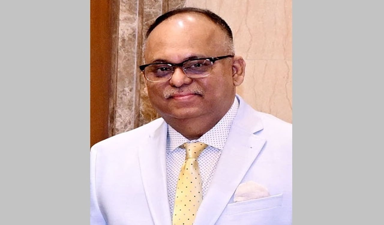 বিচারপতি আশফাকুলকে অপসারণে ব্যবস্থা নেয়ার আবেদন