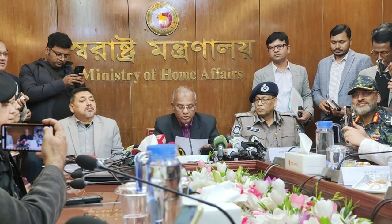 অন্তর্বর্তী সরকারের আমলেই হাদি হত্যার বিচার কাজ সম্পন্ন হবে: স্বরাষ্ট্র উপদেষ্টা