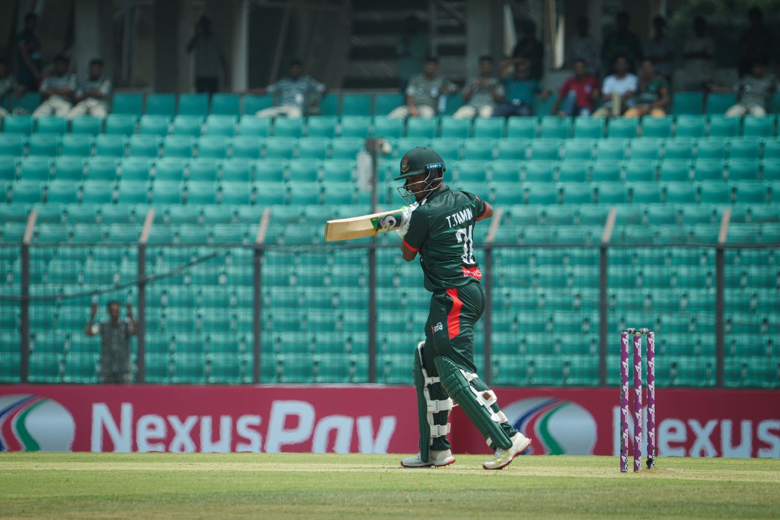 ট্রফিতেও কাটেনি ওপেনিংয়ের অস্বস্তি!