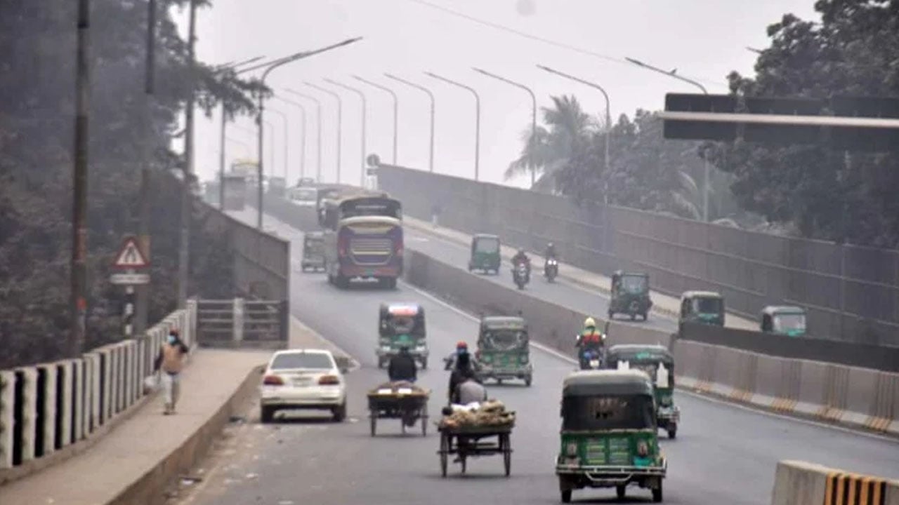 সারা দেশের মতো রাজধানীতেও বাড়ছে শীত