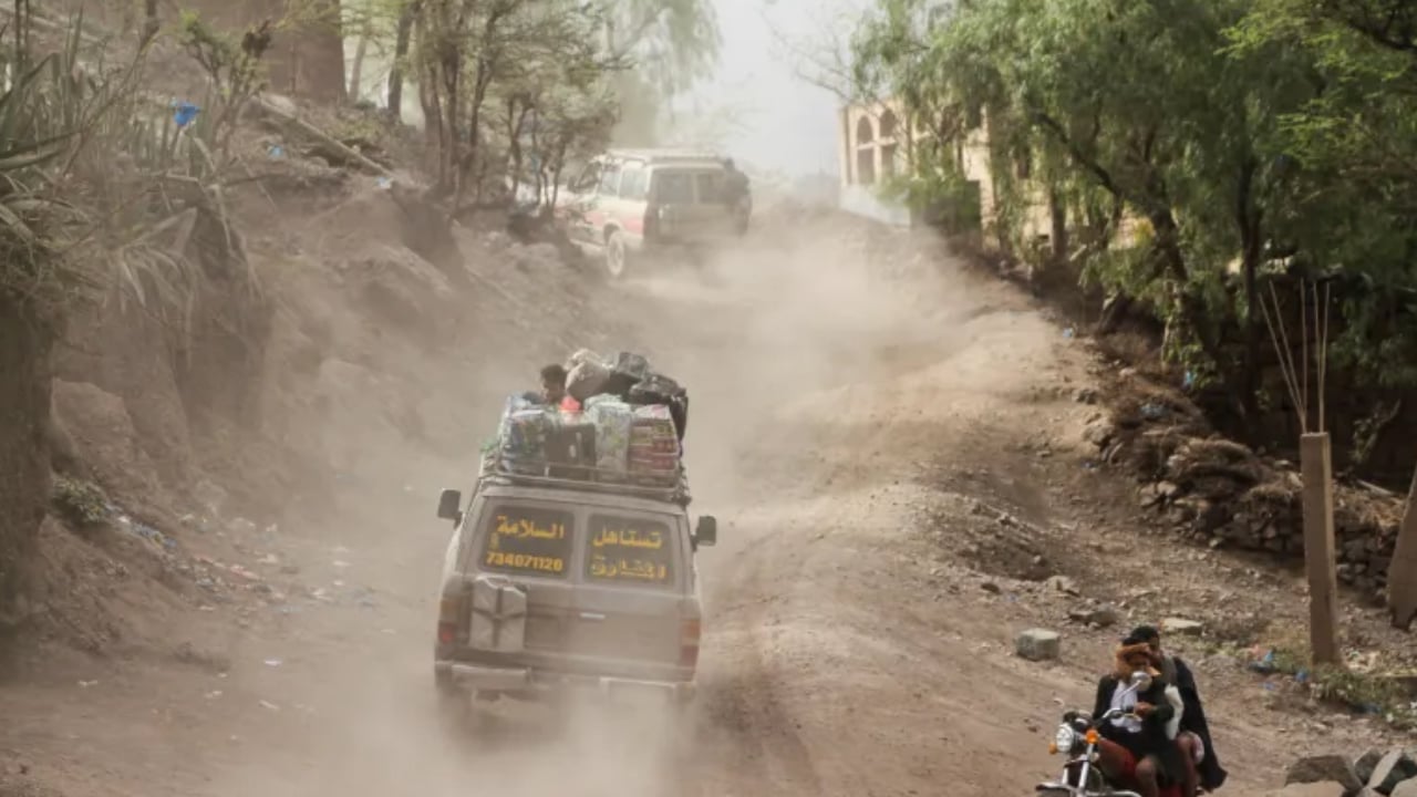 ইয়েমেনে সড়ক দুর্ঘটনায় শিশুসহ নিহত ১৬