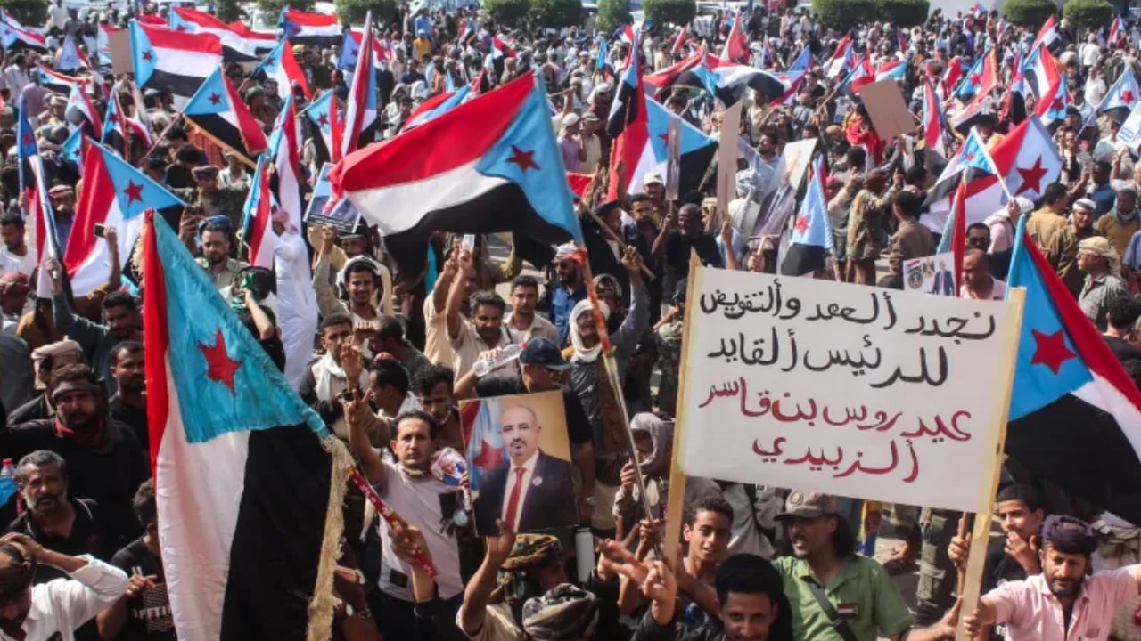 এসটিসির কাছ থেকে দক্ষিণাঞ্চল পুনরুদ্ধারের ঘোষণা ইয়েমেনের