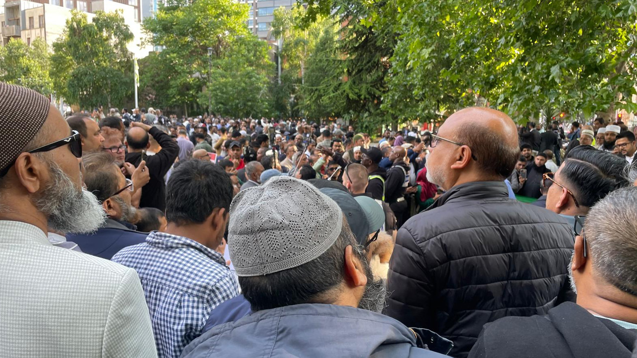 Younus-London-2