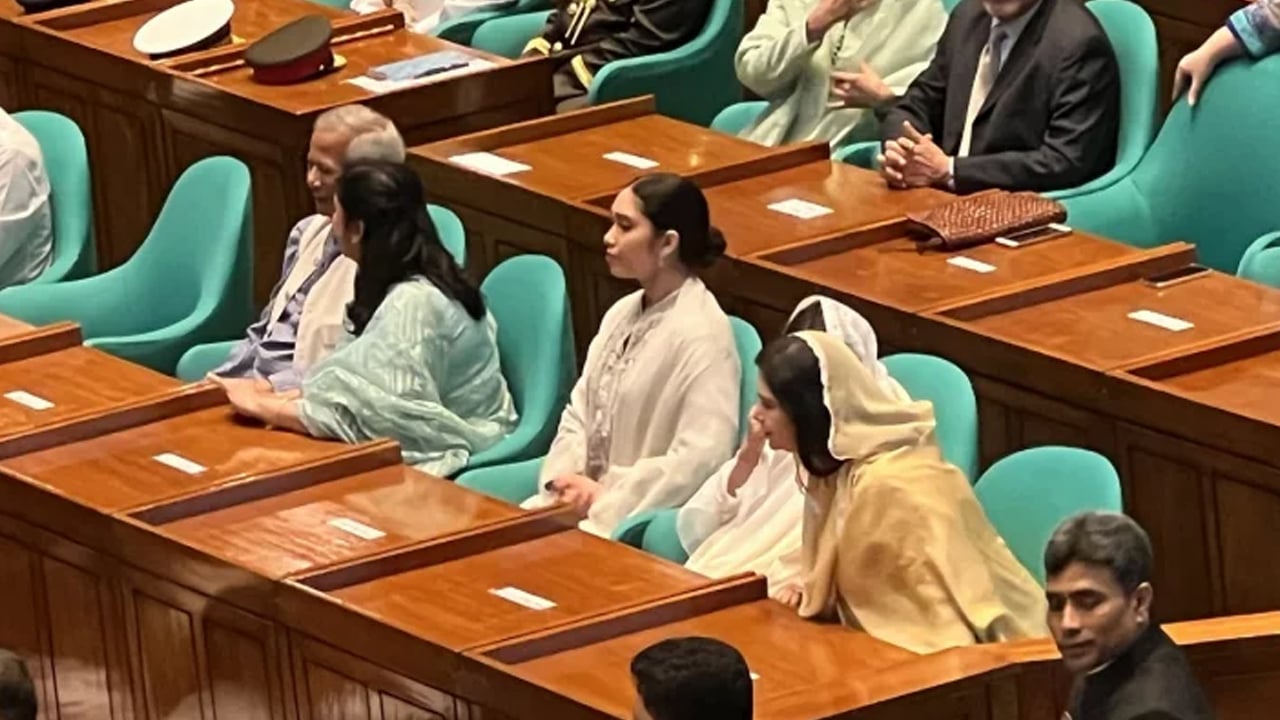 সংসদ অধিবেশনে ড. ইউনূস–জাইমাসহ অংশ নিয়েছেন যারা