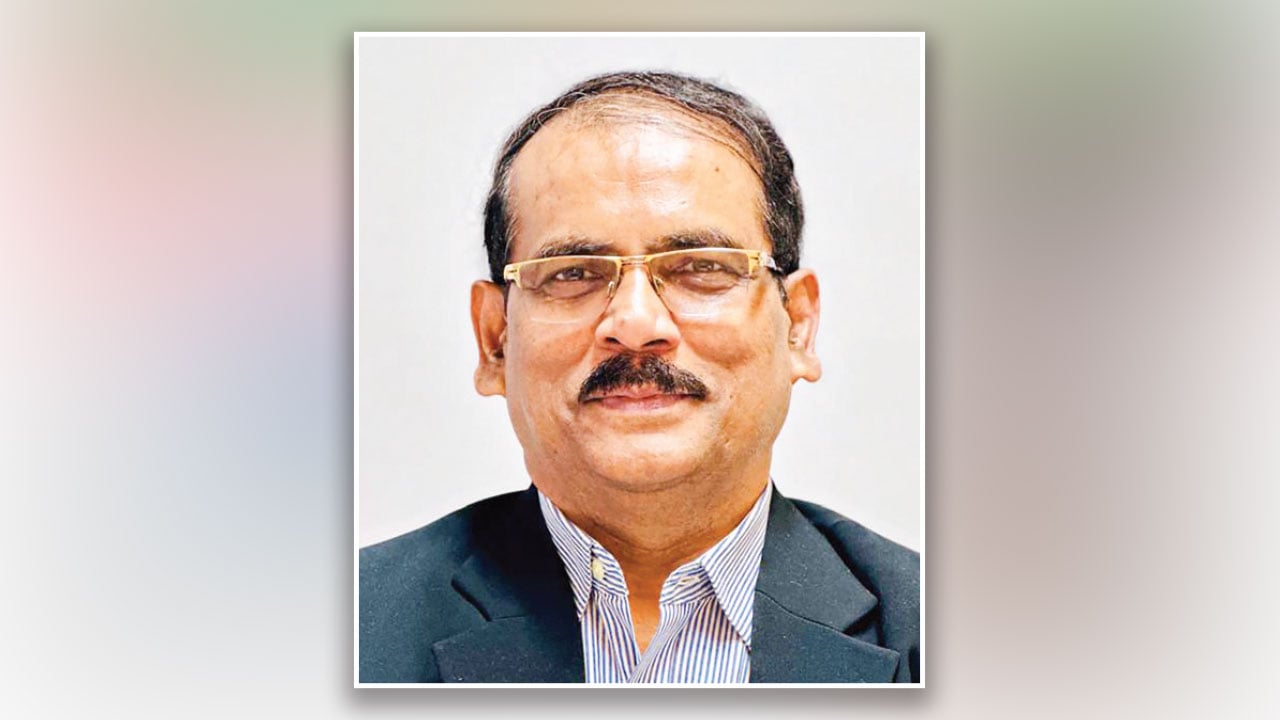 ফিনিক্স পাখির মতো আমার দেশ-এর নতুন উন্মেষ