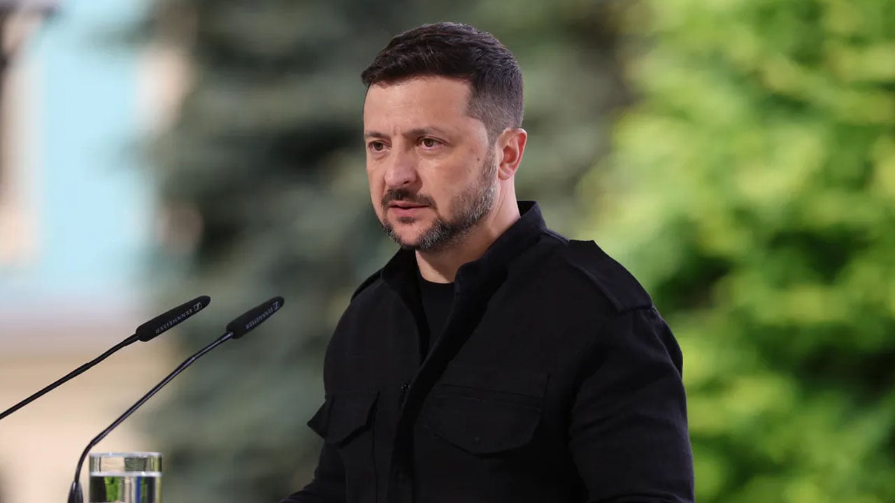 ইরানের ড্রোন মোকাবিলায় সহায়তা চেয়েছে যুক্তরাষ্ট্রসহ ১১ দেশ: জেলেনস্কি