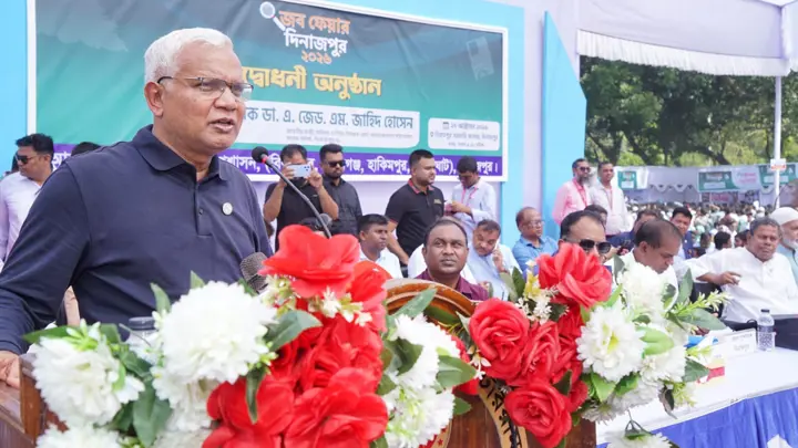 শুধু চাকরির পেছনে না ছুটে তরুণদের উদ্যোক্তা হওয়ার আহ্বান