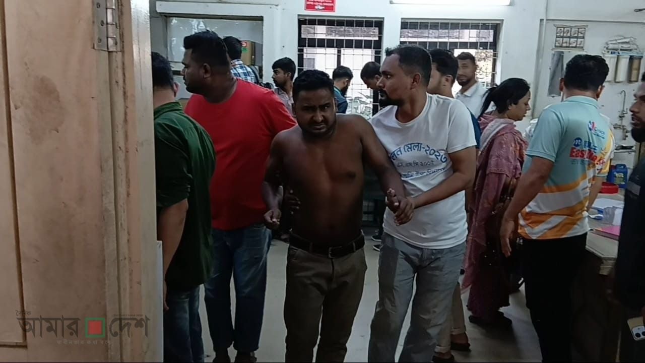 টঙ্গীতে ব্যবসাপ্রতিষ্ঠানে হামলা ভাঙচুর, লুটপাট, গুলিবর্ষণ, আহত ৩