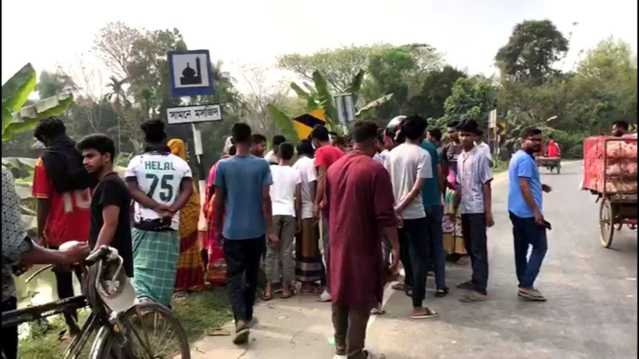 গোপালগঞ্জে নছিমন খাদে পড়ে নিহত ১, আহত ২