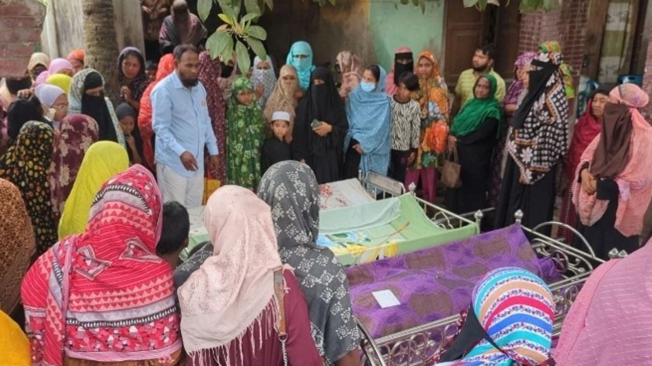 মোংলায় শোকের মাতম, একই পরিবারে ৯ লাশ