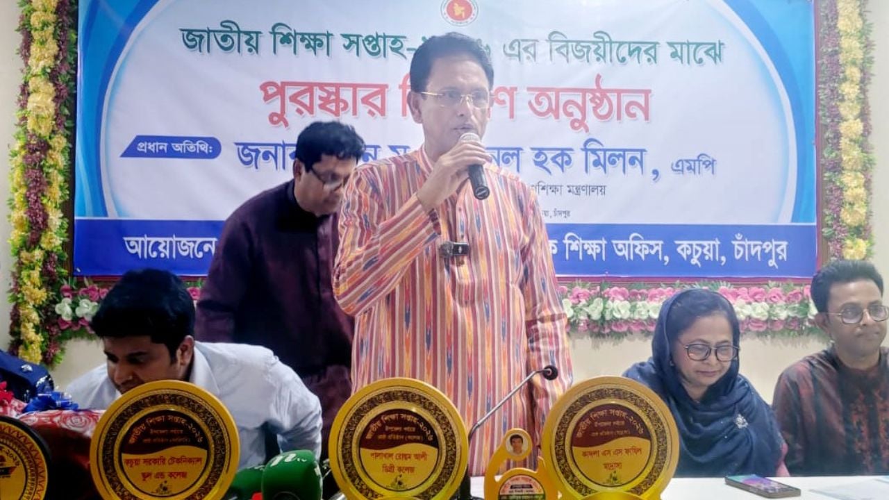 অভ্যর্থনা জানাতে শিক্ষার্থীদের রাস্তায় দাঁড় করানো যাবে না : শিক্ষামন্ত্রী