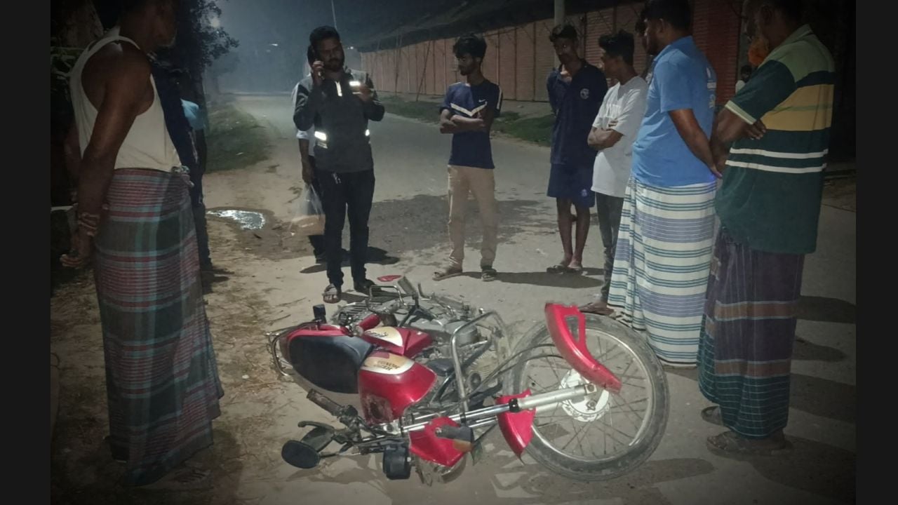 মেলান্দহে মধ্যরাতে বাইক দুর্ঘটনায় চাচা-ভাতিজার মৃত্যু