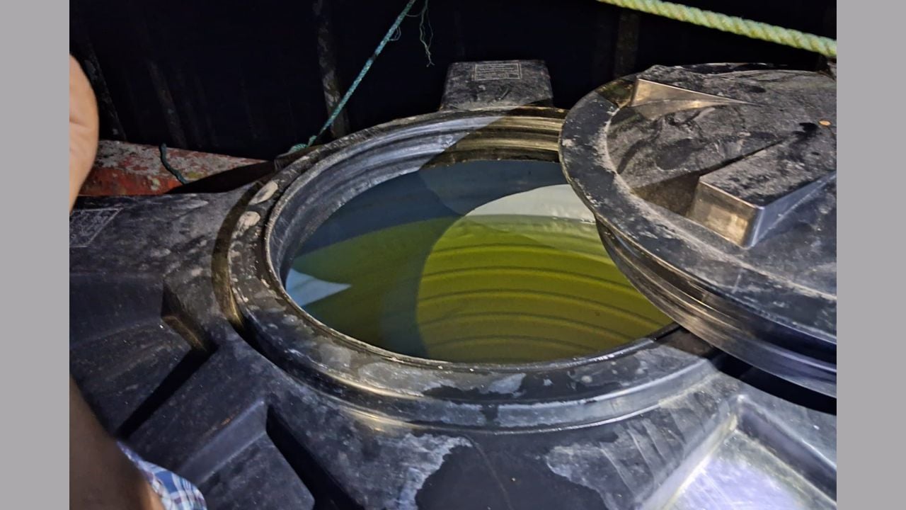 সুবর্ণচরে বাড়ির ছাদে মিলল ৭৫০ লিটার ডিজেল