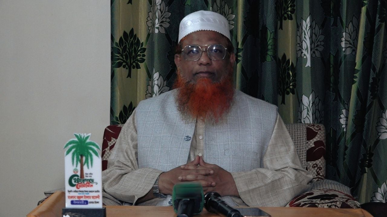 নীলফামারীতে নবনির্বাচিত এমপিকে প্রতিদ্বন্দ্বী প্রার্থীর শুভেচ্ছা