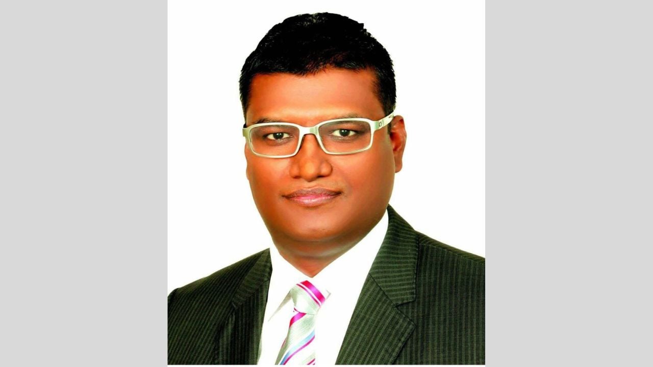 নিয়মের বাইরে খাজনা আদায় করলে চাঁদাবাজির মামলা