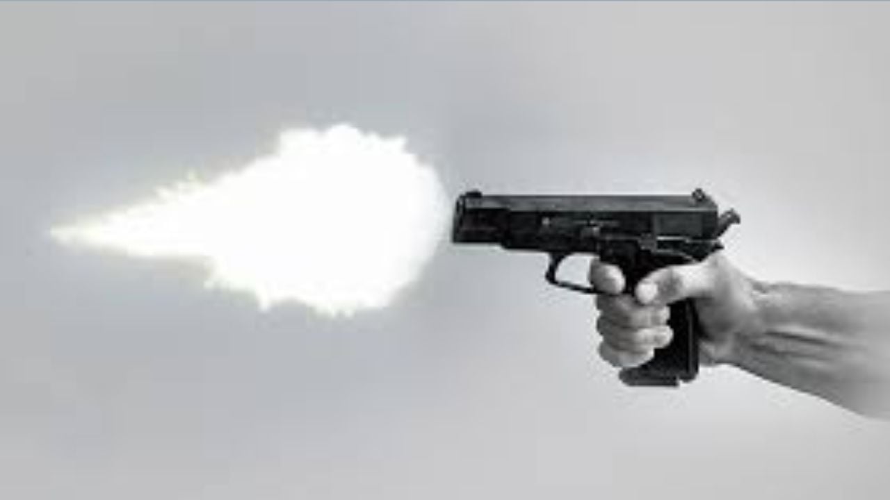 খুলনায় যুবককে গুলি করে হত্যার চেষ্টা