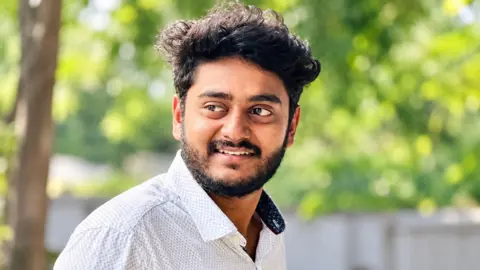 নিখোঁজ বিশ্ববিদ্যালয় শিক্ষার্থীর লাশ নদী থেকে উদ্ধার