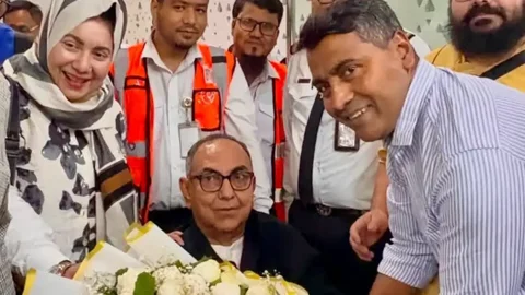 দেশে ফিরেছেন মির্জা আব্বাস