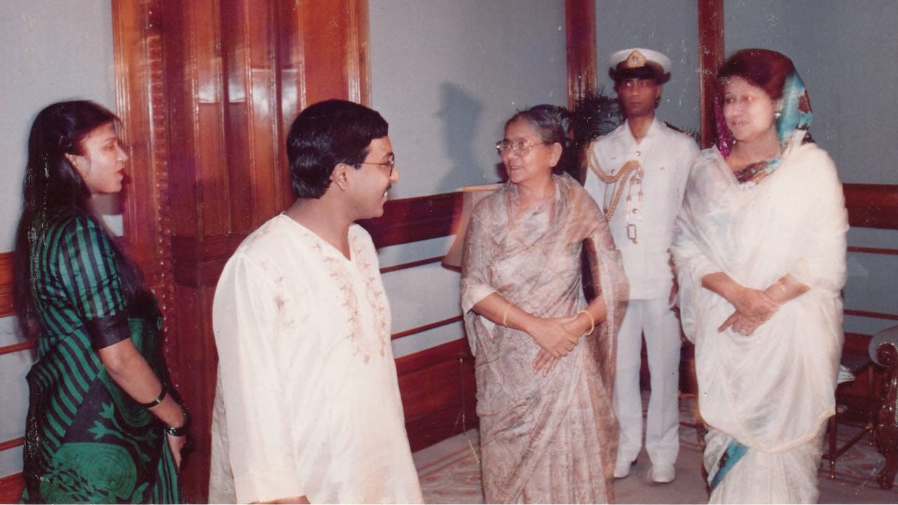 খালেদা জিয়া: গণতন্ত্রের সংগ্রামে অনির্বাণ শিখা