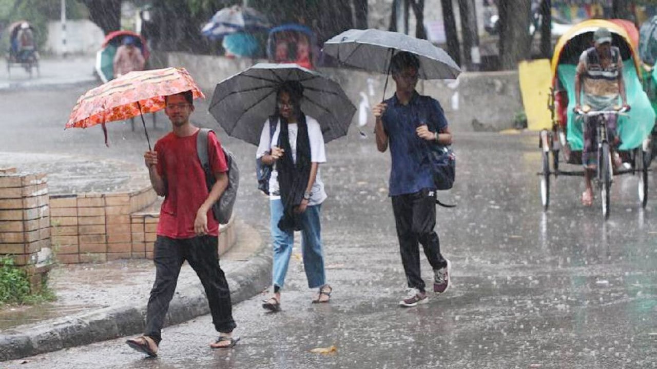 রাজধানীসহ দেশের বিভিন্ন স্থানে দীর্ঘ সময় ধরে বৃষ্টির পূর্বাভাস