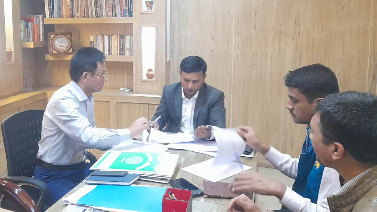 বিভিন্ন জেলায় সেবামূলক কাজে অনিয়মের অভিযোগে দুদকের অভিযান