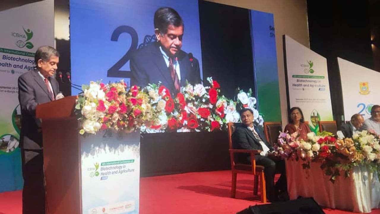বায়োটেকনোলজি নির্ভর ভবিষ্যতের পথে বাংলাদেশ: শিক্ষা উপদেষ্টা