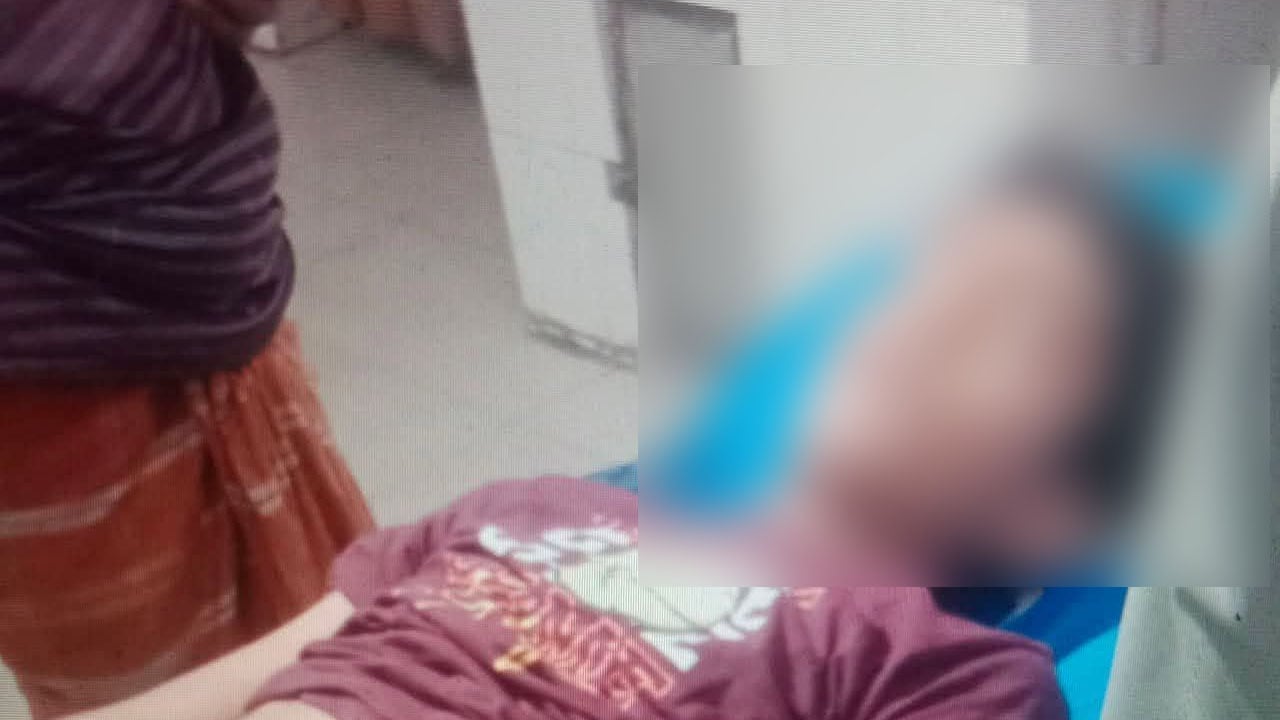 আমতলীতে বাসচাপায় মাদরাসাছাত্র নিহত