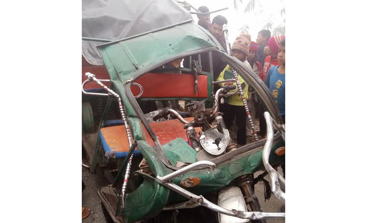 জলঢাকায় ট্রাক অটোরিকশা সংঘর্ষে নিহত ২