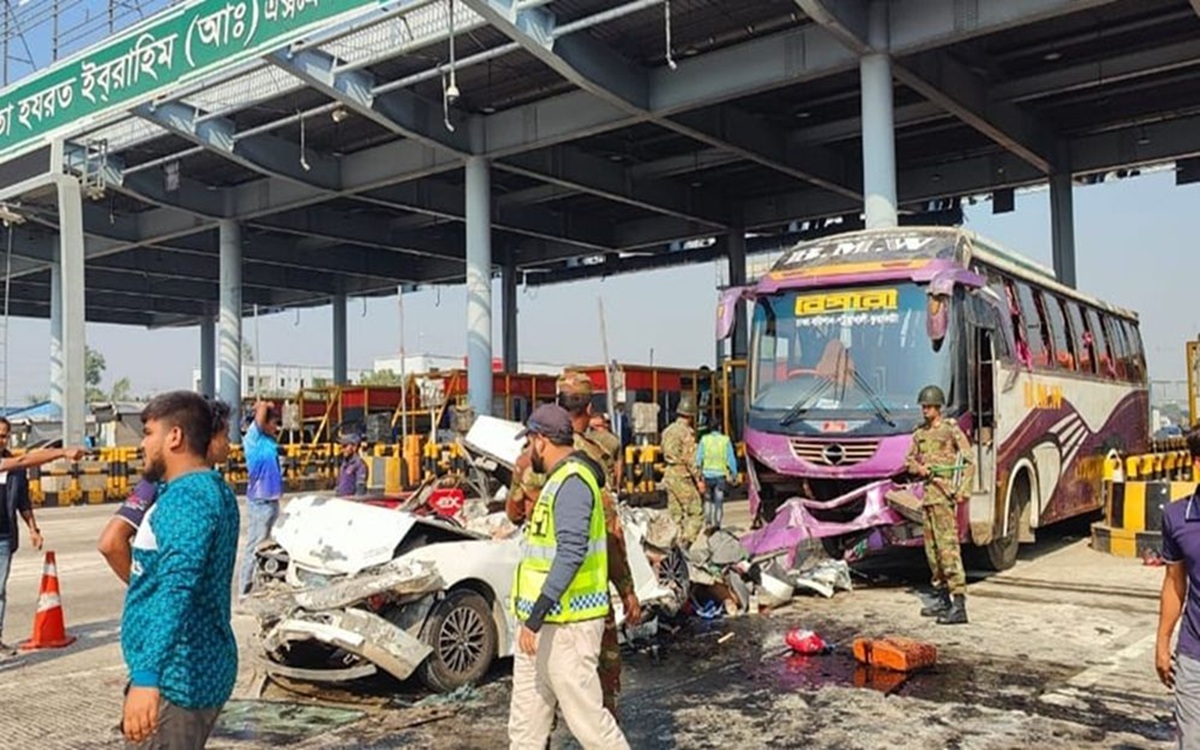 ঢাকা-মাওয়া এক্সপ্রেসওয়েতে বাসের ধাক্কা, নিহত ৫